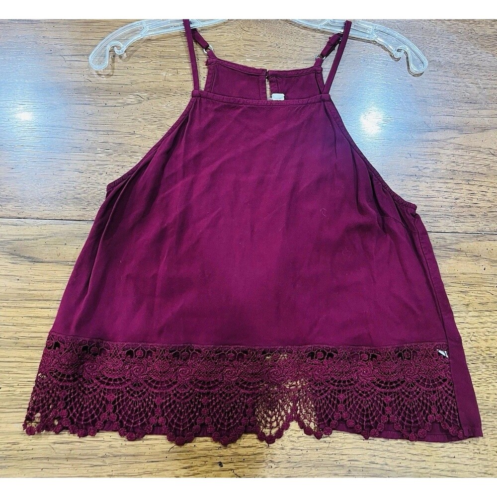 Live to be Spoiled Womens Magenta Halter Tank Top Large Crocheted Lace Hem